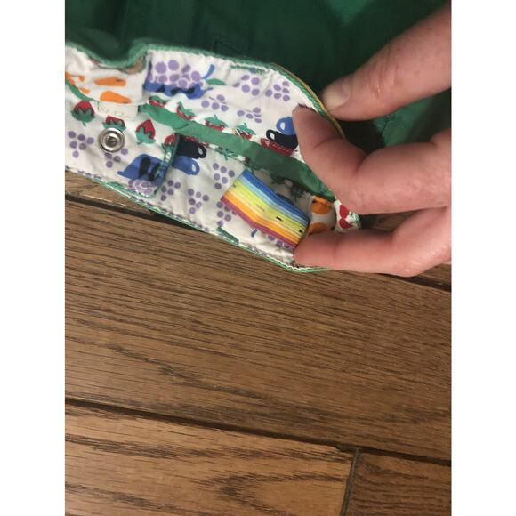 Little Bird Green Shorts 9-12m - Picture 4 of 4